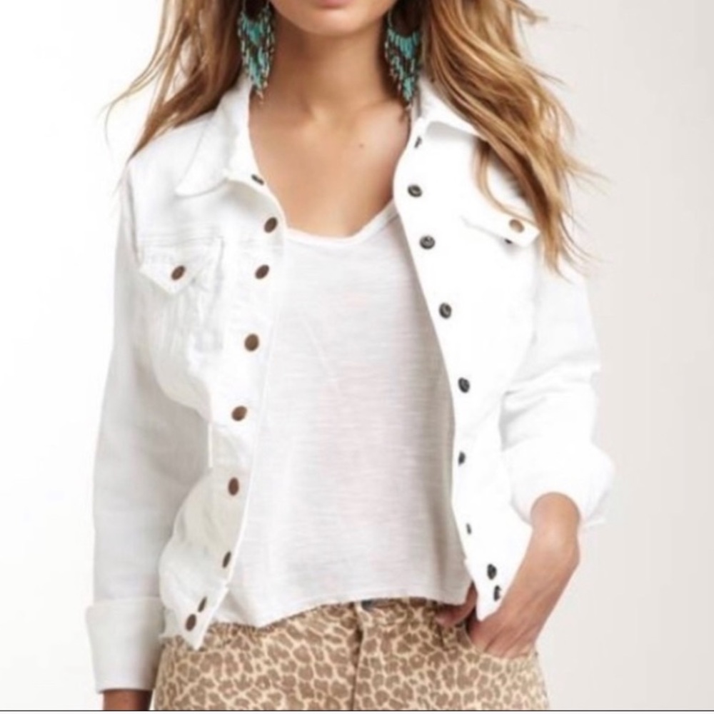 LUCKY BRAND JEAN JACKET!